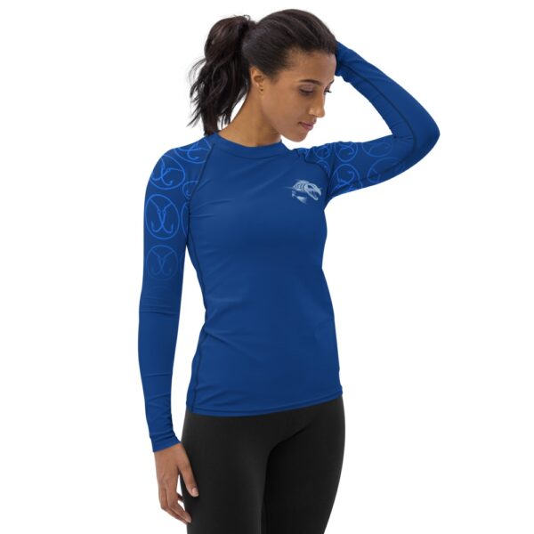 Pez Esqueleto Furioso Camiseta técnica para mujer - Image 4